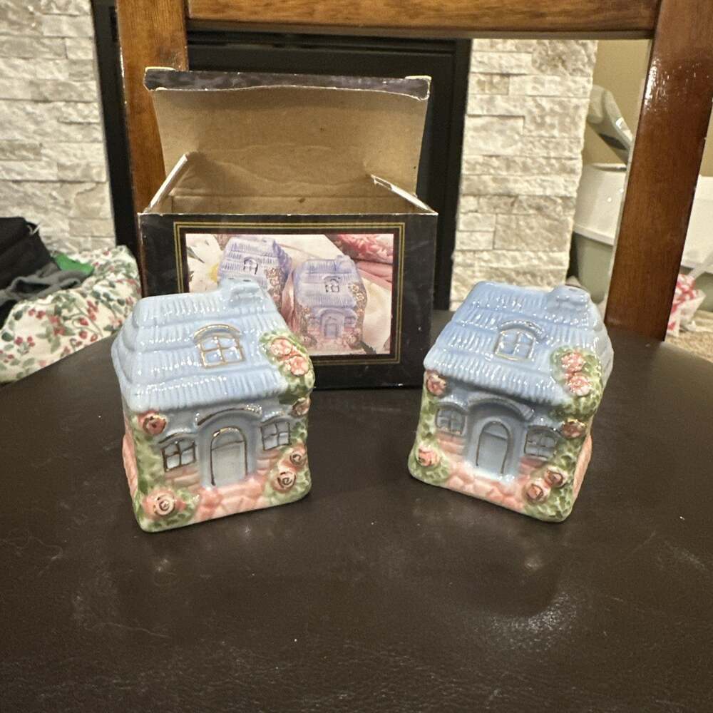 Nobel Ball Vintage Cottage/Yorkshire Village Ceramic Salt And Pepper Shakers